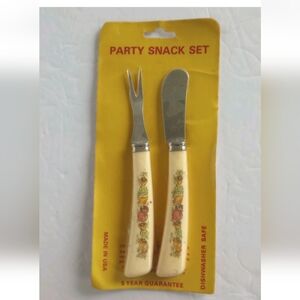 Quikut Snack Set Of 2 NOS Made In USA